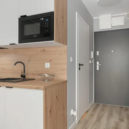 Jasny & Elegancki Apartament Typu Studio Z Tarasem By Renters Poznan