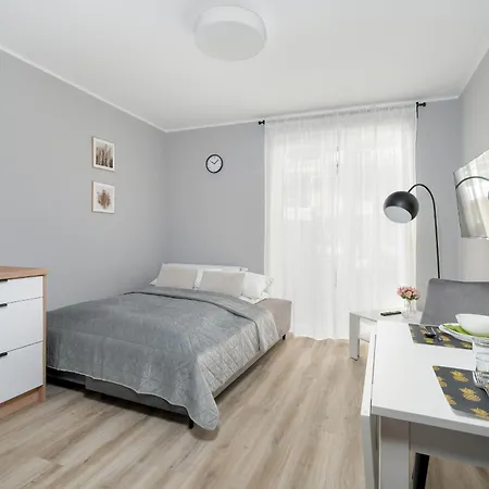 Апартаменти Jasny & Elegancki Apartament Typu Studio Z Tarasem By Renters *