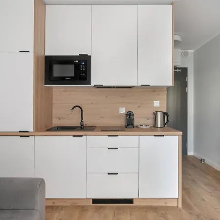 Jasny & Elegancki Apartament Typu Studio Z Tarasem By Renters Apartment