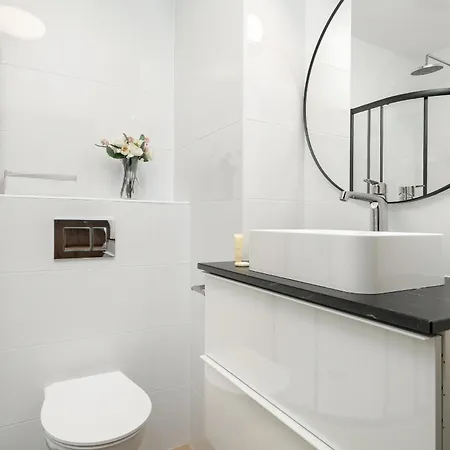 Jasny & Elegancki Apartament Typu Studio Z Tarasem By Renters Poznan
