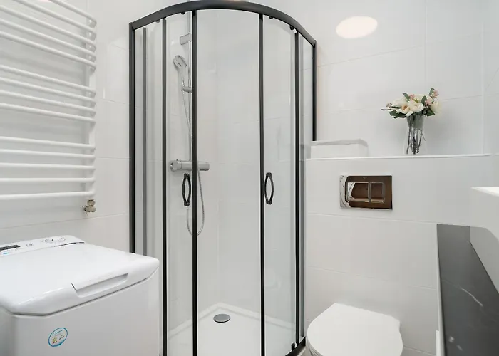 Jasny & Elegancki Apartament Typu Studio Z Tarasem By Renters * Poznan