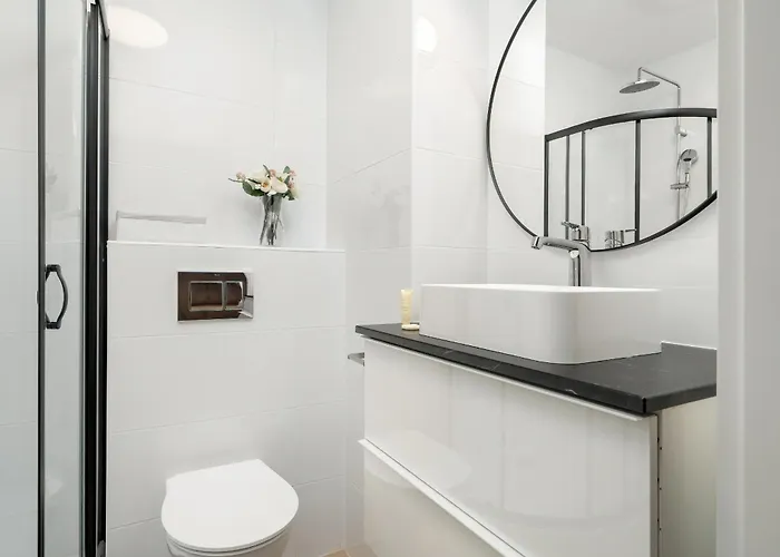 Jasny & Elegancki Apartament Typu Studio Z Tarasem By Renters Poznań